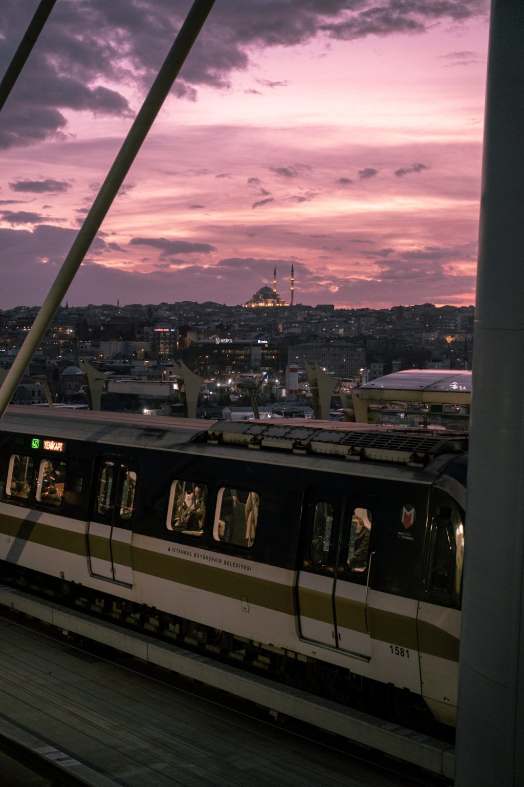 Een treinreis van Amsterdam naar Parijs: Ontdek de schoonheid van Europa