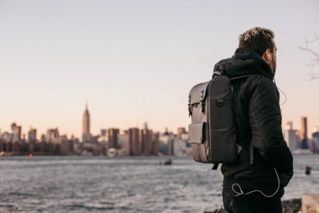 Handbagage rugzak: comfortabel en slim reizen met een lichte tas